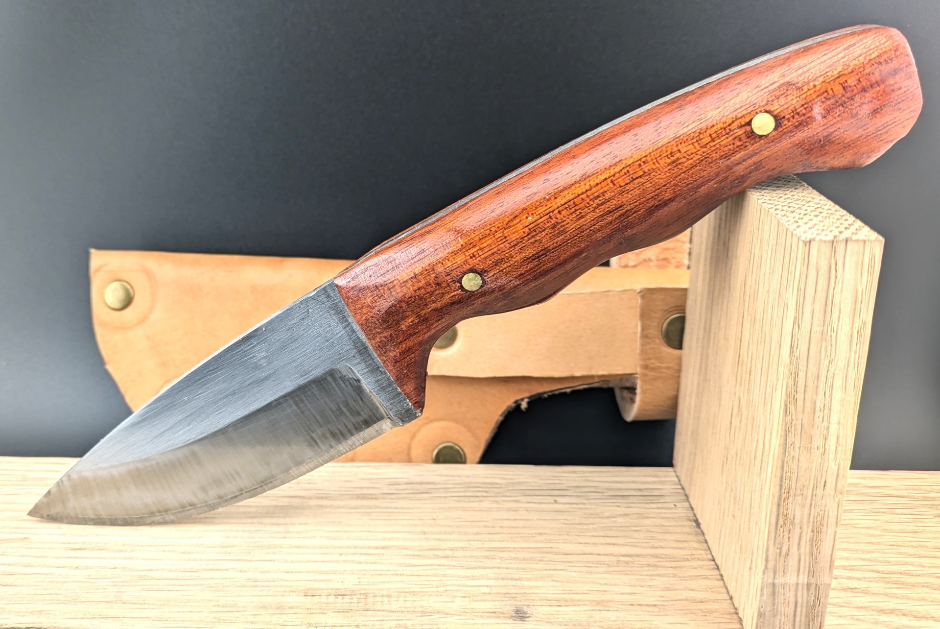 4” Drop point hunting knife