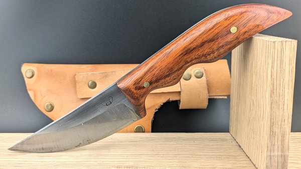 Straight back skinner