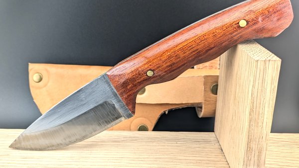 4” Drop point hunting knife